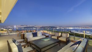 Вид из отеля Conrad Istanbul Bosphorus Вид из отеля Conrad Istanbul Bosphorus