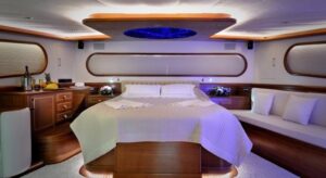 Отель - яхта Galataport Yachting